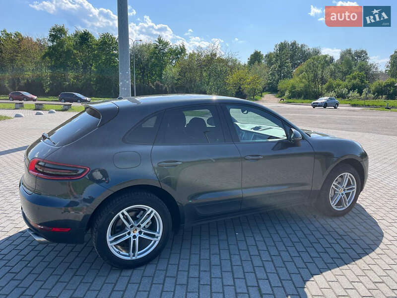 Внедорожник / Кроссовер Porsche Macan 2017 в Львове