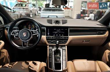 Внедорожник / Кроссовер Porsche Macan 2021 в 