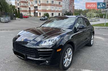 Позашляховик / Кросовер Porsche Macan 2016 в 