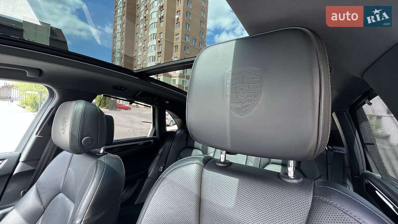 Внедорожник / Кроссовер Porsche Macan 2016 в Днепре