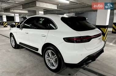 Позашляховик / Кросовер Porsche Macan 2022 в 