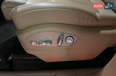 Позашляховик / Кросовер Porsche Macan 2022 в 