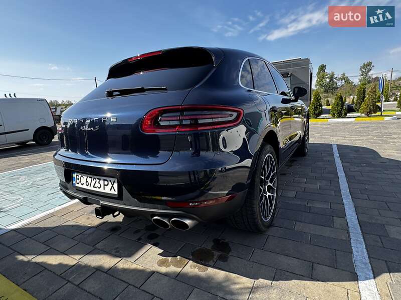 Внедорожник / Кроссовер Porsche Macan 2016 в Ирпене
