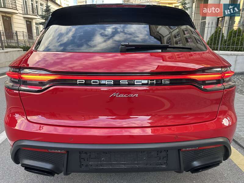 Внедорожник / Кроссовер Porsche Macan 2023 в Киеве