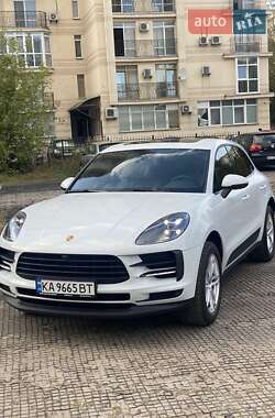 Внедорожник / Кроссовер Porsche Macan 2020 в Киеве
