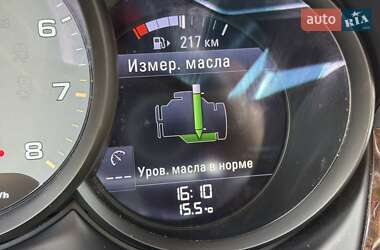 Позашляховик / Кросовер Porsche Macan 2015 в 