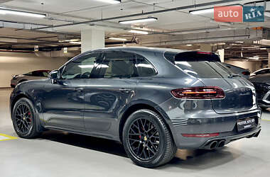 Внедорожник / Кроссовер Porsche Macan 2016 в 