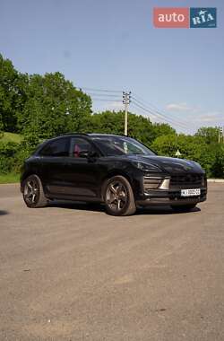 Позашляховик / Кросовер Porsche Macan 2023 в 