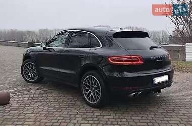 Внедорожник / Кроссовер Porsche Macan 2015 в 