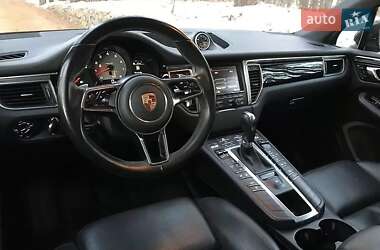 Внедорожник / Кроссовер Porsche Macan 2015 в 