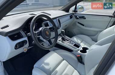 Внедорожник / Кроссовер Porsche Macan 2017 в 