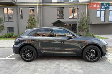 Внедорожник / Кроссовер Porsche Macan 2022 в 