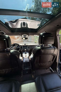 Внедорожник / Кроссовер Porsche Macan 2014 в 