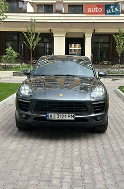 Внедорожник / Кроссовер Porsche Macan 2016 в 