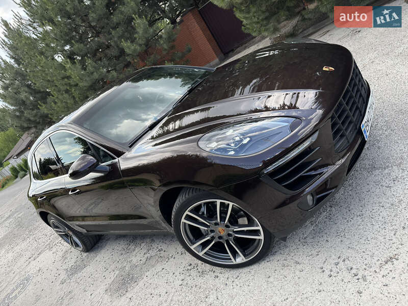 Porsche Macan 2015