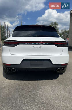 Внедорожник / Кроссовер Porsche Macan 2019 в 