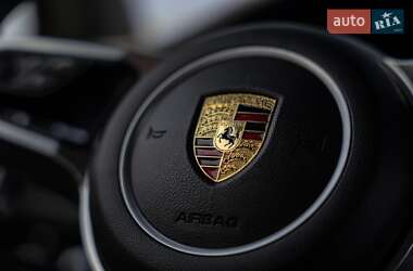 Внедорожник / Кроссовер Porsche Macan 2021 в 