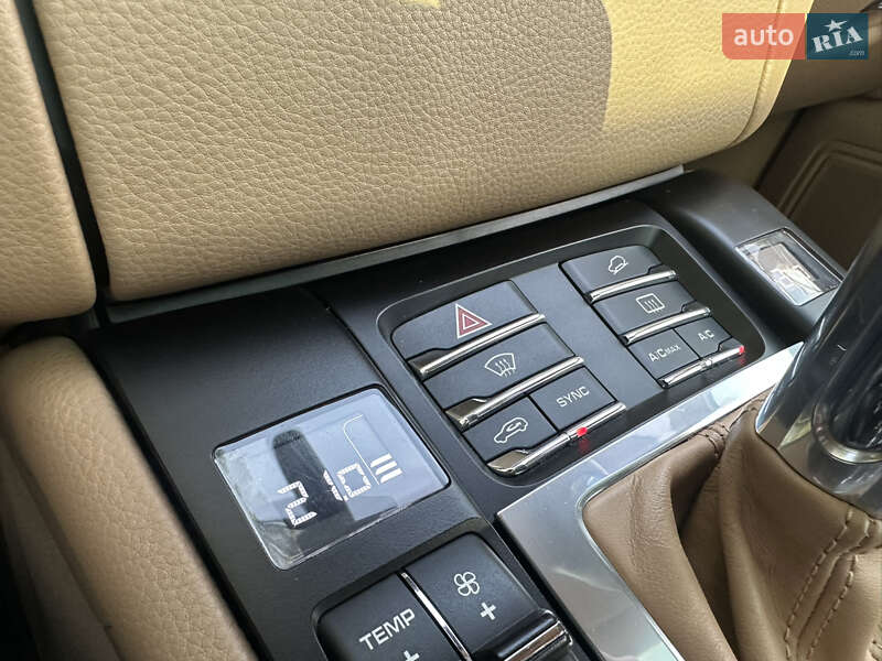Внедорожник / Кроссовер Porsche Macan 2015 в Днепре