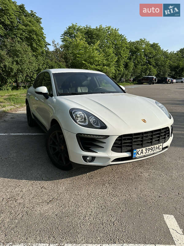 Внедорожник / Кроссовер Porsche Macan 2014 в Киеве