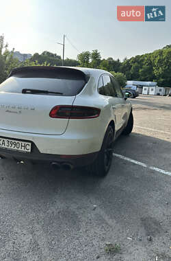Внедорожник / Кроссовер Porsche Macan 2014 в 