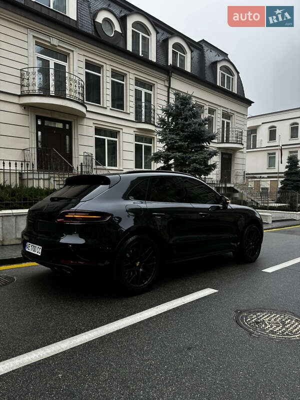 Позашляховик / Кросовер Porsche Macan 2017 в Києві