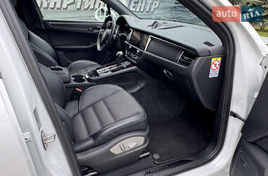 Внедорожник / Кроссовер Porsche Macan 2023 в 