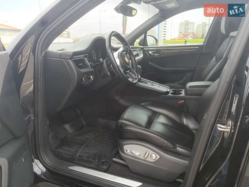 Внедорожник / Кроссовер Porsche Macan 2015 в Киеве фото 9 Внедорожник / Кроссовер Porsche Macan 2015 в Киеве