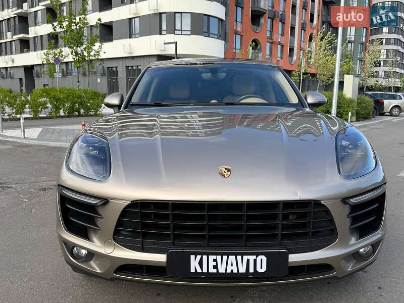 Внедорожник / Кроссовер Porsche Macan 2014 в Киеве