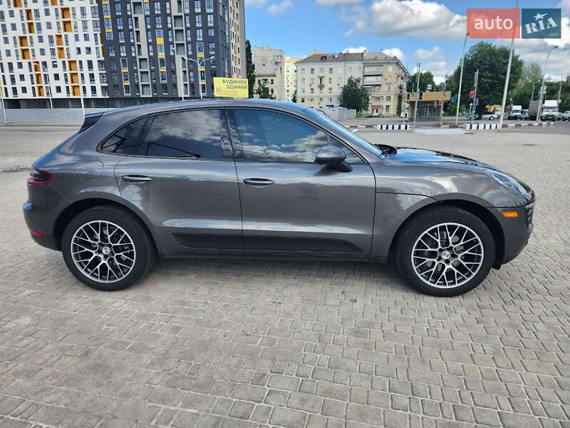 Внедорожник / Кроссовер Porsche Macan 2018 в Киеве
