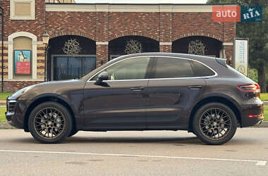 Внедорожник / Кроссовер Porsche Macan 2018 в 