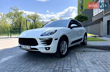 Внедорожник / Кроссовер Porsche Macan 2014 в 