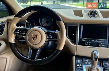 Внедорожник / Кроссовер Porsche Macan 2014 в 