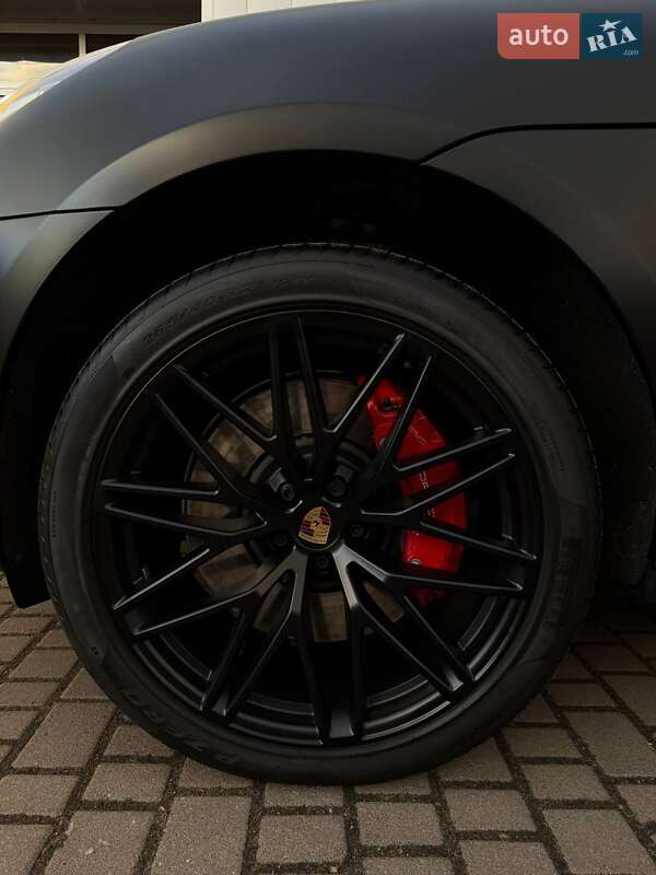 Внедорожник / Кроссовер Porsche Macan 2024 в Львове