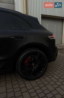 Внедорожник / Кроссовер Porsche Macan 2024 в 