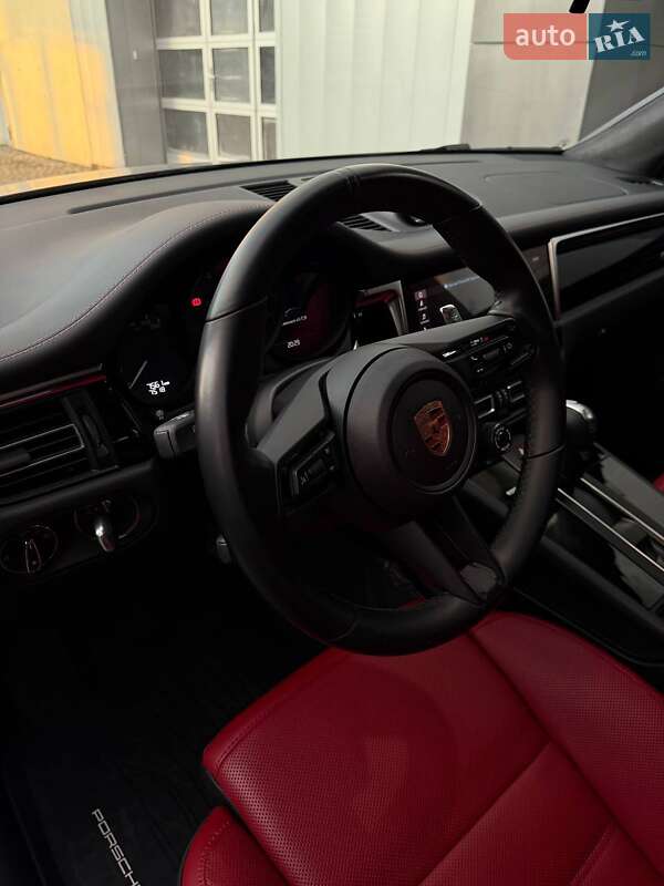 Внедорожник / Кроссовер Porsche Macan 2024 в Львове