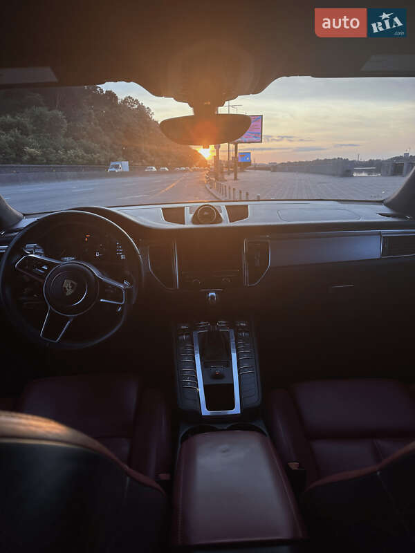 Внедорожник / Кроссовер Porsche Macan 2015 в Черновцах фото 12 Внедорожник / Кроссовер Porsche Macan 2015 в Черновцах