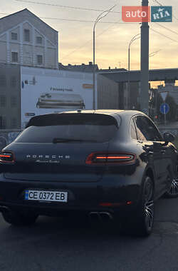 Внедорожник / Кроссовер Porsche Macan 2015 в 