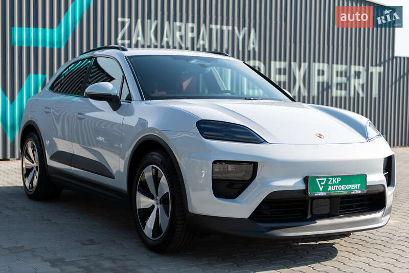 Внедорожник / Кроссовер Porsche Macan 2025 в Мукачево