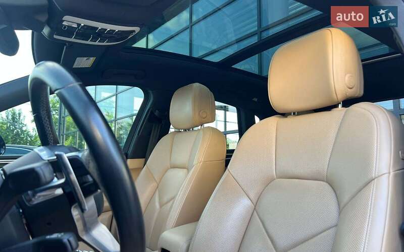 Позашляховик / Кросовер Porsche Macan 2018 в Івано-Франківську