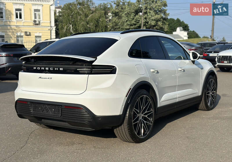 Внедорожник / Кроссовер Porsche Macan 2025 в Киеве