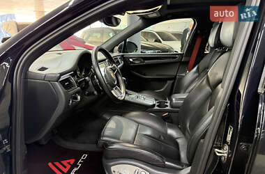 Внедорожник / Кроссовер Porsche Macan 2014 в 