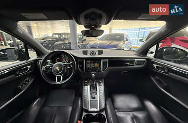 Внедорожник / Кроссовер Porsche Macan 2014 в 