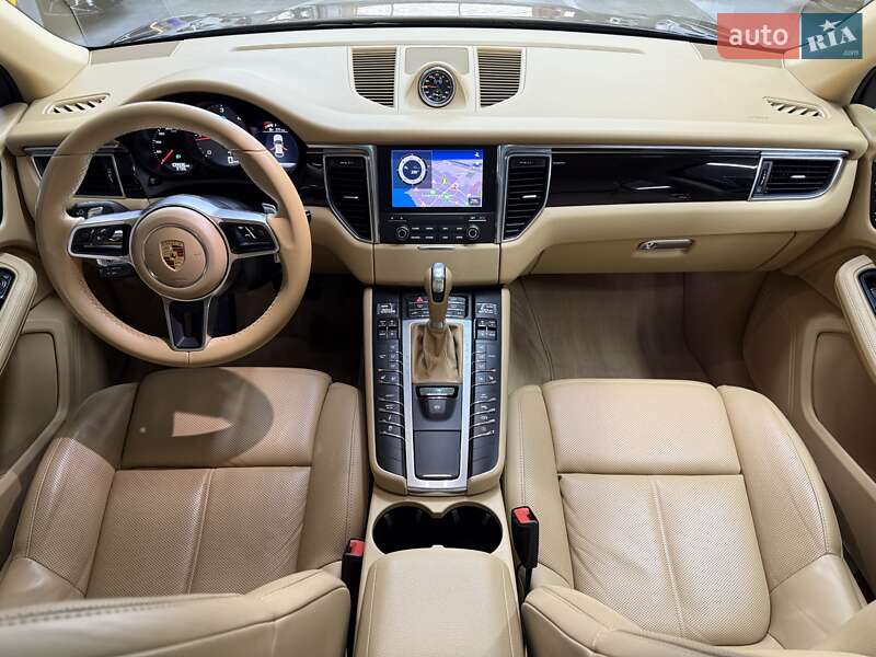 Внедорожник / Кроссовер Porsche Macan 2016 в Одессе