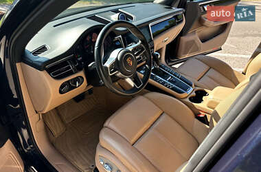 Внедорожник / Кроссовер Porsche Macan 2021 в 