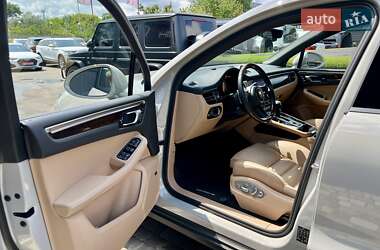 Внедорожник / Кроссовер Porsche Macan 2022 в 