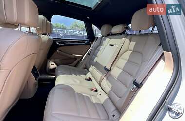 Внедорожник / Кроссовер Porsche Macan 2022 в 