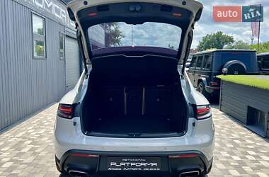 Внедорожник / Кроссовер Porsche Macan 2022 в 