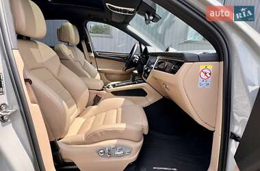 Внедорожник / Кроссовер Porsche Macan 2022 в 