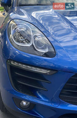 Внедорожник / Кроссовер Porsche Macan 2017 в 