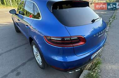 Внедорожник / Кроссовер Porsche Macan 2016 в 